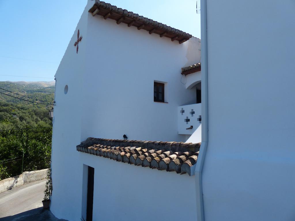 Casita De La Vaca Hotel Mondujar Exterior photo