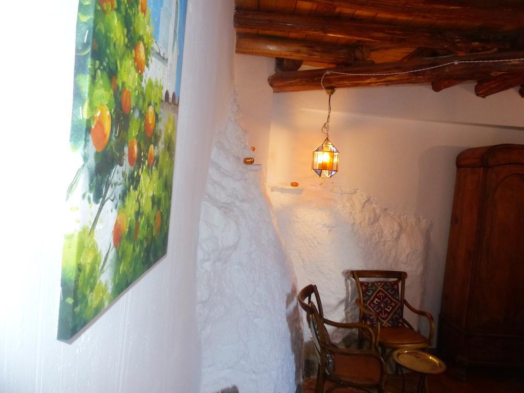 Casita De La Vaca Hotel Mondujar Room photo